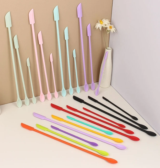 Quirky Kitchen Gadgets - Espátula de silicona resistente al calor,